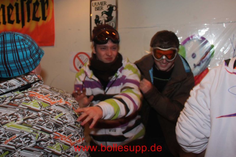 v0000121.jpg