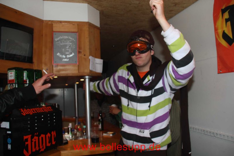 v0000164.jpg