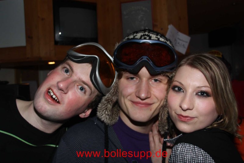 v0000216.jpg