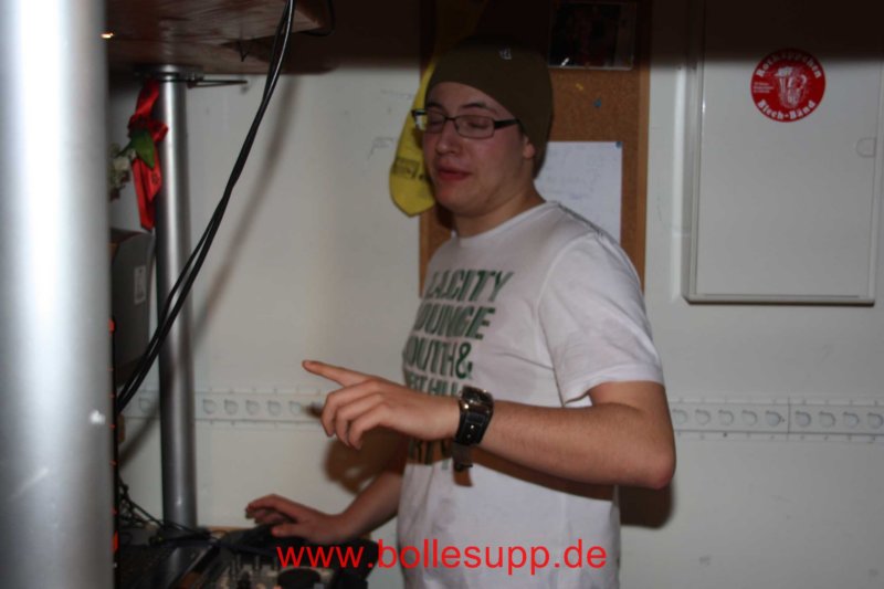 v0000221.jpg